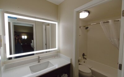 Comfort Suites Tucson near Sabino Canyon
