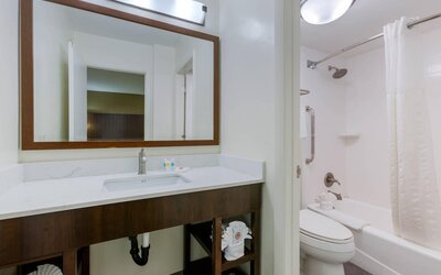 Comfort Suites Tucson near Sabino Canyon