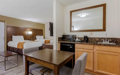 Comfort Suites Tucson near Sabino Canyon
