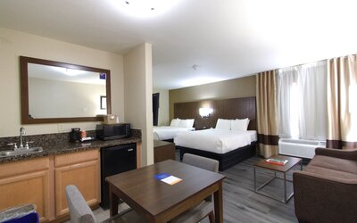 Comfort Suites Tucson near Sabino Canyon