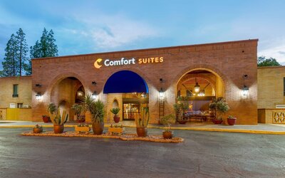 Comfort Suites Tucson near Sabino Canyon