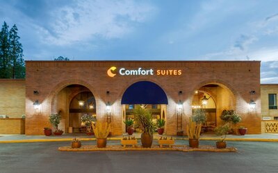 Comfort Suites Tucson near Sabino Canyon