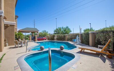 Country Inn & Suites by Radisson, Tucson City Center, AZ