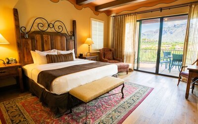 Hacienda Del Sol Guest Ranch Resort