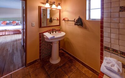 Hacienda Del Sol Guest Ranch Resort