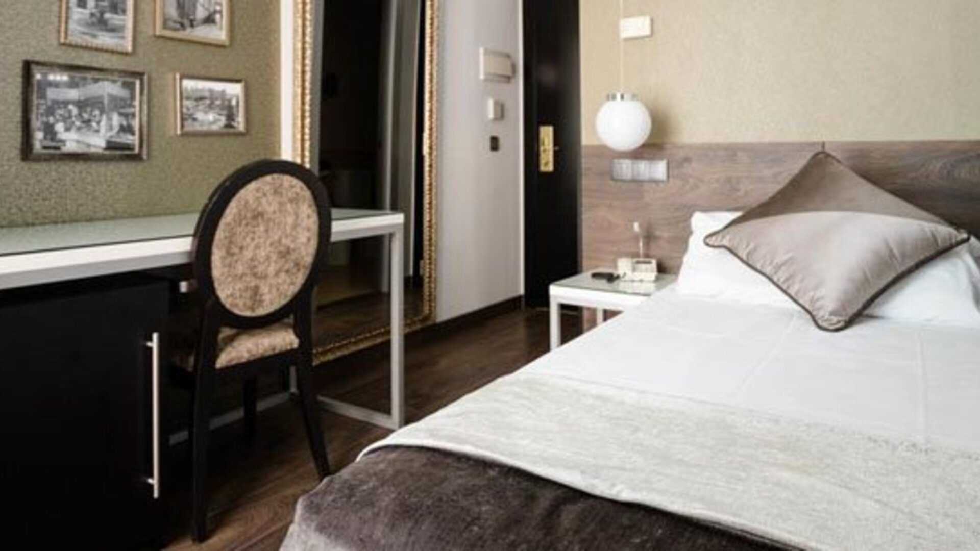 Hotel Moderno Barcelona