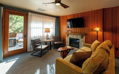 Mount Lemmon Lodge