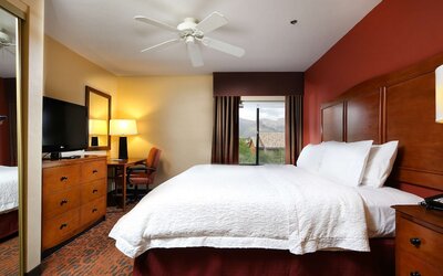 Hampton Inn & Suites Tucson-Mall