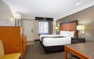 La Quinta Inn by Wyndham Tucson East