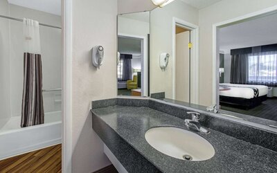 La Quinta Inn by Wyndham Tucson East