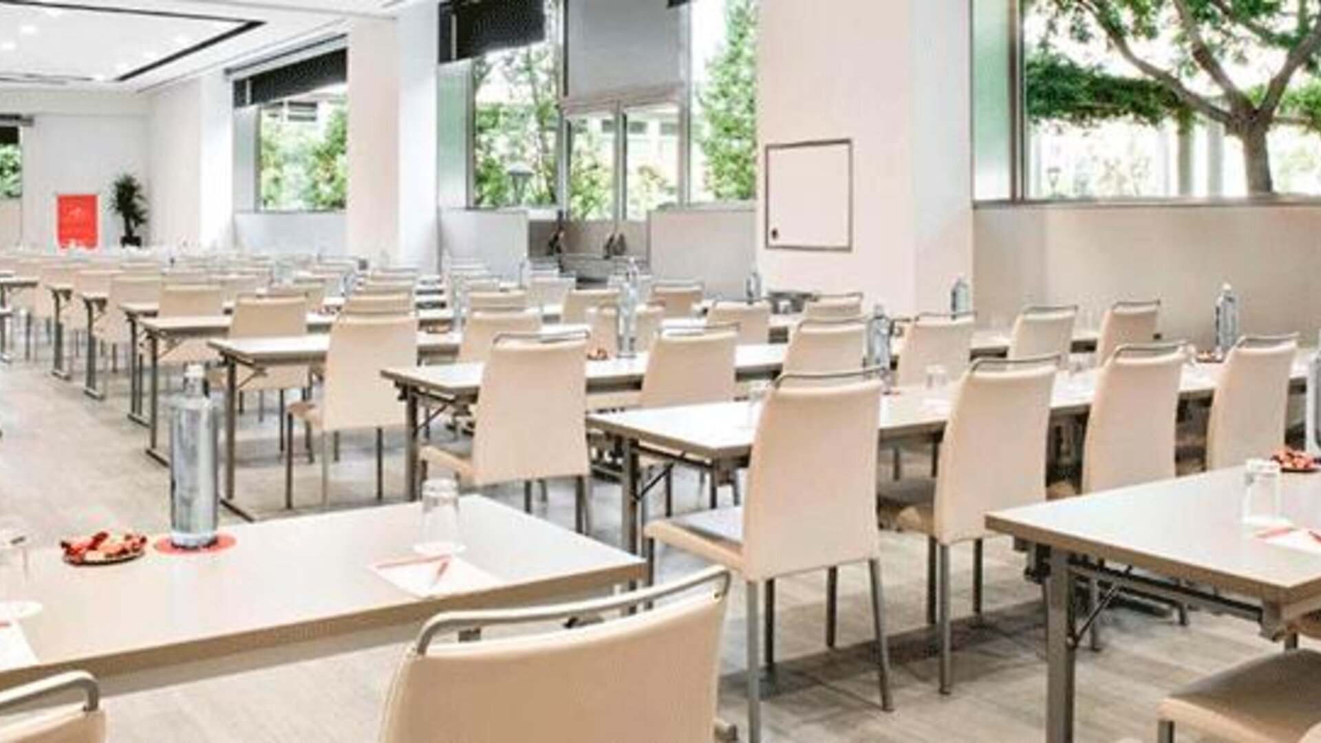 NH Collection Barcelona Constanza