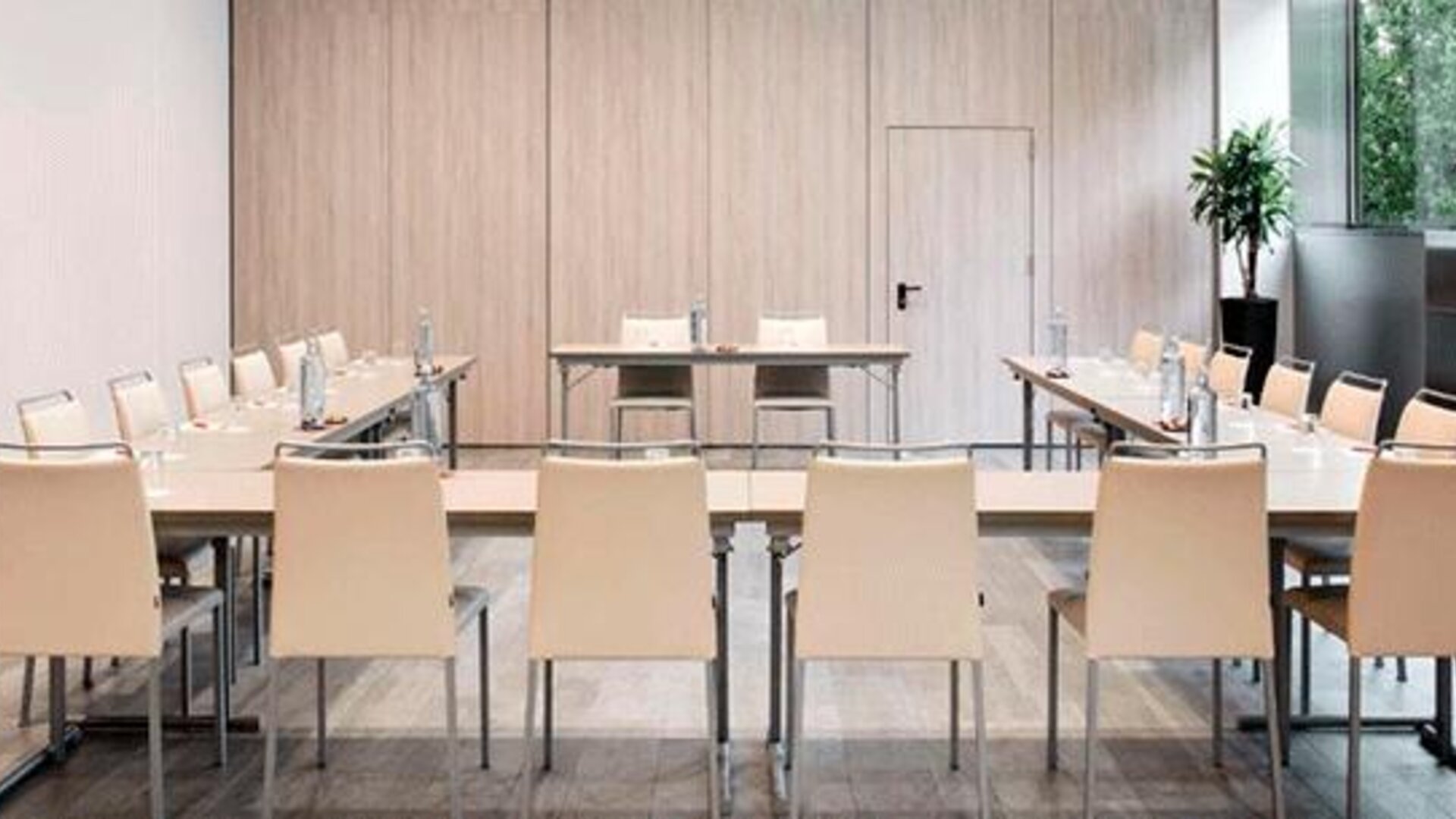 NH Collection Barcelona Constanza