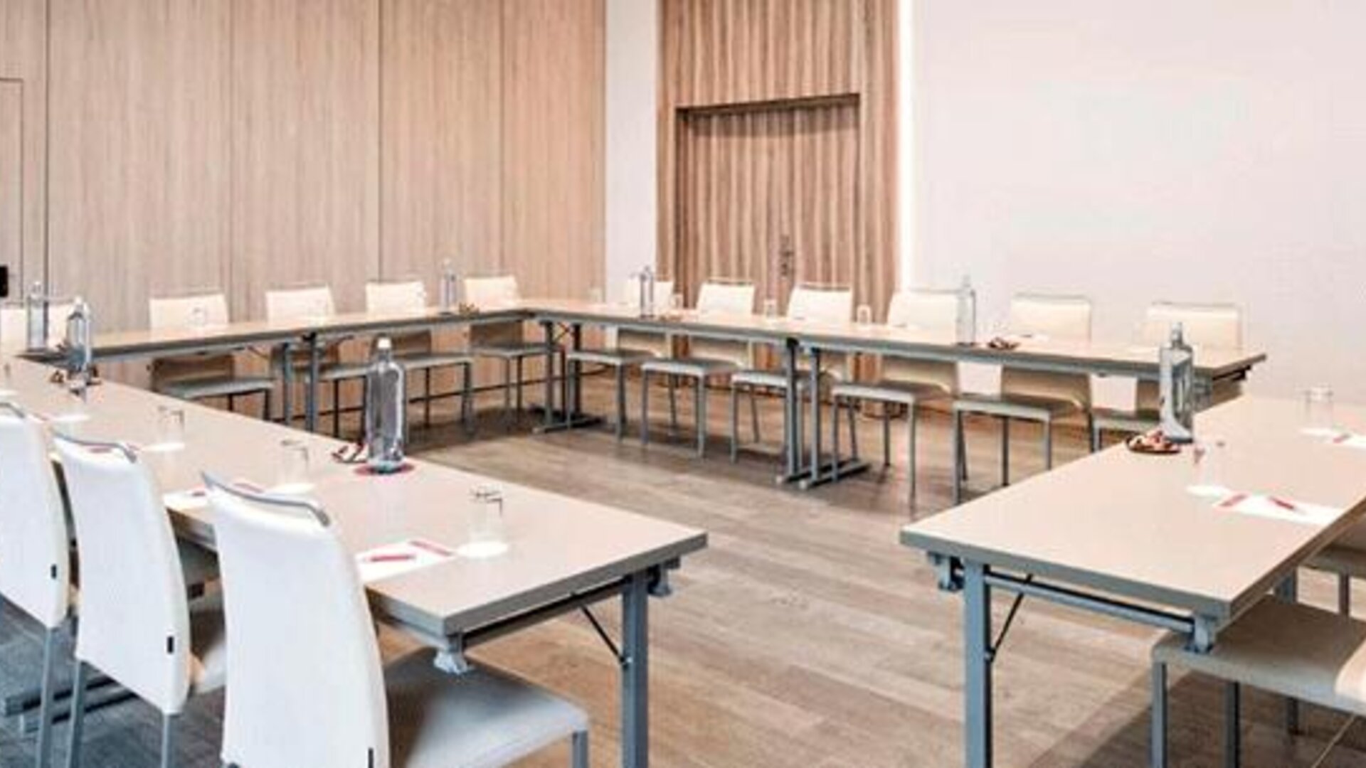 NH Collection Barcelona Constanza