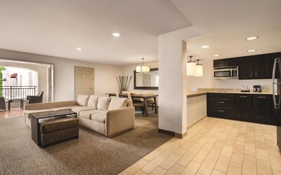 Homewood Suites by Hilton Tucson/St. Philip's Plaza Univ