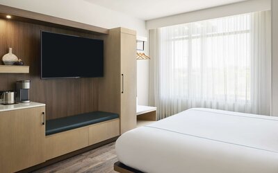 The Eddy Hotel Tucson, Tapestry Collection By Hilton