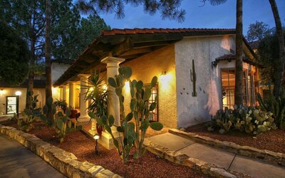 DoubleTree Suites by Hilton Tucson Airport