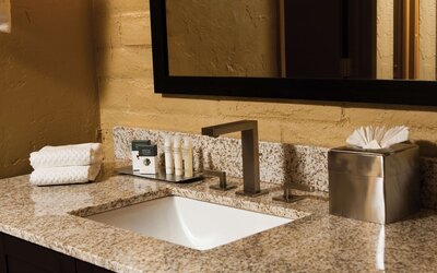 DoubleTree Suites by Hilton Tucson - Williams Center