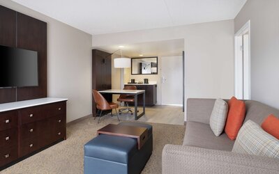 Embassy Suites by Hilton Tucson East
