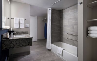 Embassy Suites by Hilton Tucson East