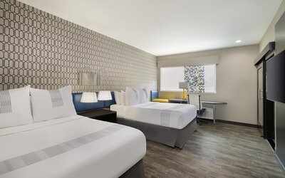 GLō Best Western Tulsa East Route 66