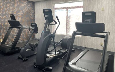 La Quinta Inn & Suites by Wyndham Tulsa Midtown