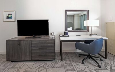 DoubleTree by Hilton Tulsa Downtown