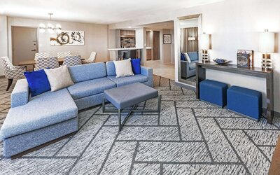 DoubleTree by Hilton Tulsa Downtown