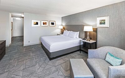 DoubleTree by Hilton Tulsa Downtown