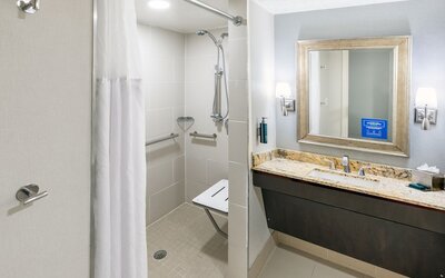 DoubleTree by Hilton Tulsa Downtown
