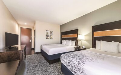 La Quinta Inn & Suites by Wyndham Tulsa - Catoosa Route 66