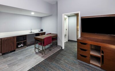 Hampton Inn & Suites Tulsa-Woodland Hills 71st-Memorial