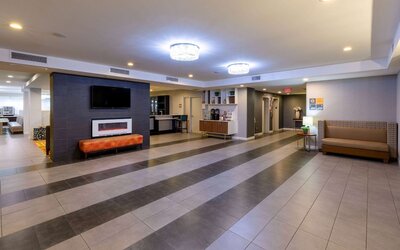 La Quinta Inn & Suites by Wyndham Tulsa Downtown/Route 66