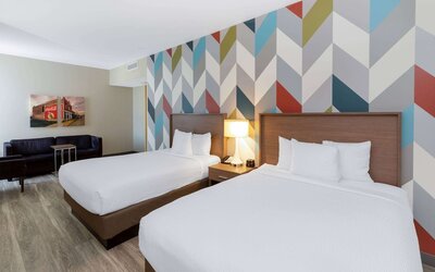 La Quinta Inn & Suites by Wyndham Tulsa Downtown/Route 66