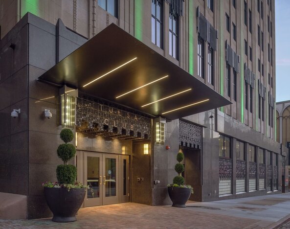 Tulsa Club Hotel, Curio Collection by Hilton