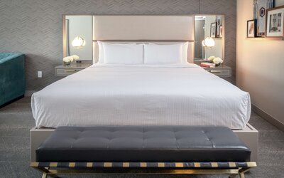 Tulsa Club Hotel, Curio Collection by Hilton