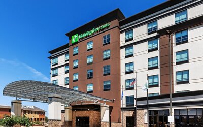 Holiday Inn Hotel & Suites Tulsa South by IHG