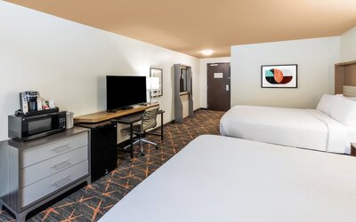 Holiday Inn Hotel & Suites Tulsa South by IHG