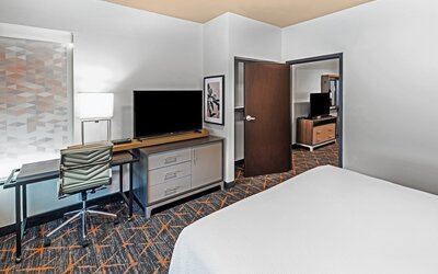 Holiday Inn Hotel & Suites Tulsa South by IHG