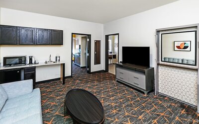 Holiday Inn Hotel & Suites Tulsa South by IHG