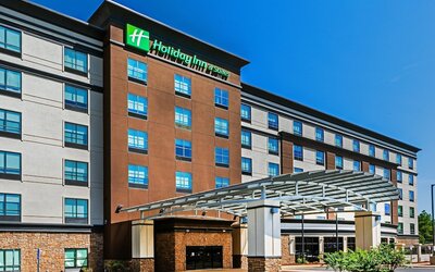 Holiday Inn Hotel & Suites Tulsa South by IHG