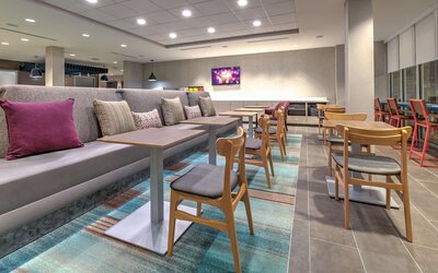 Home2 Suites By Hilton Tulsa Airport