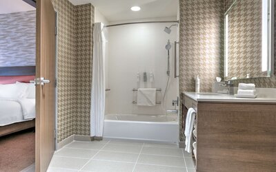 Home2 Suites By Hilton Tulsa Airport