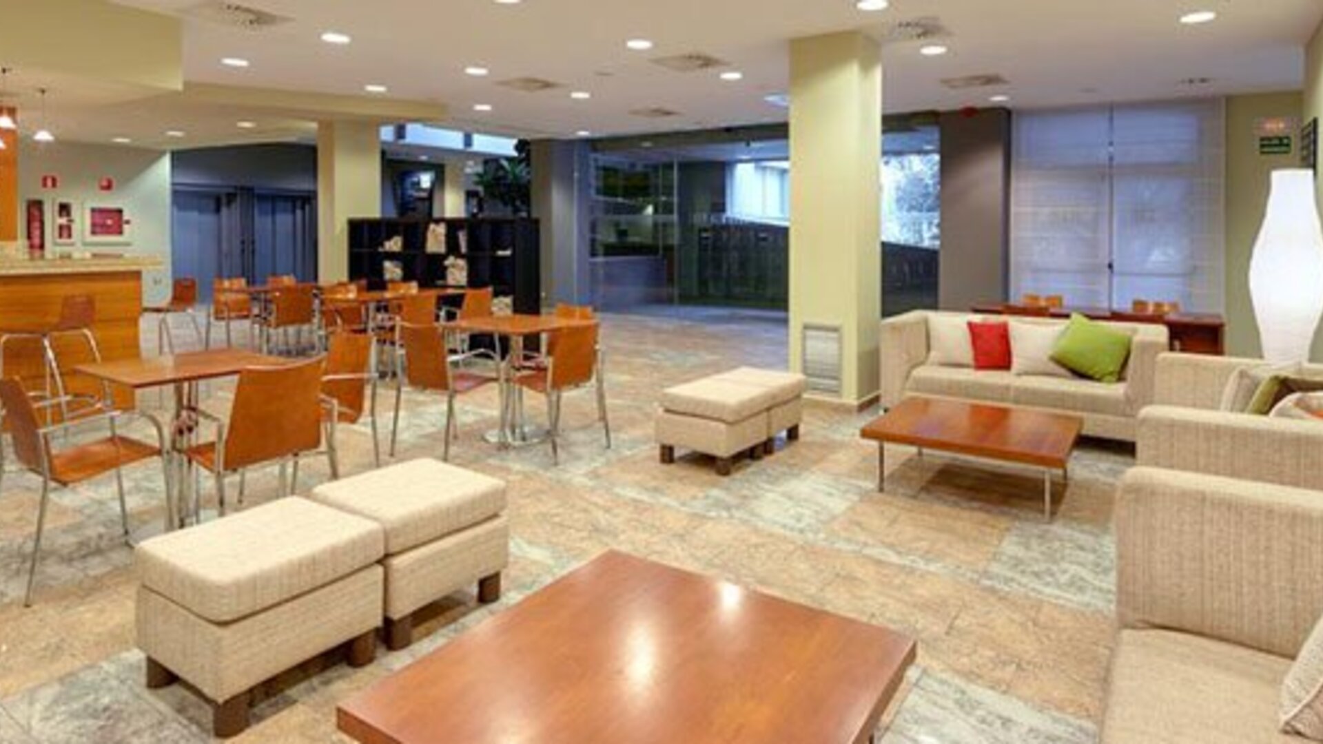 Ramada Valencia Almussafes