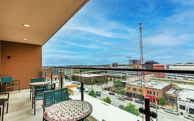Hotel Indigo Tulsa DWTN-Entertainment Area by IHG
