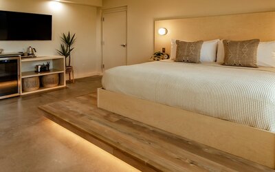 Brut Hotel