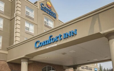 Hotel exterior at Comfort Inn And Suites Calgary South.