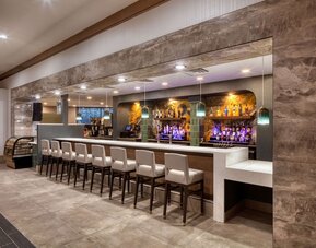 DoubleTree by Hilton Tulsa - Warren Place