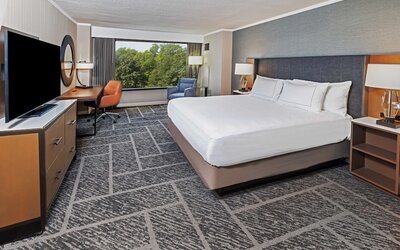 Standard Room, 2 Queen Beds, Accessible (Roll In Shower)
