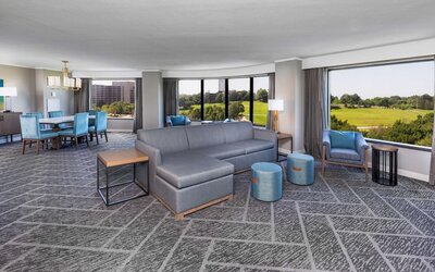 DoubleTree by Hilton Tulsa - Warren Place