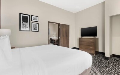 Comfort Inn & Suites